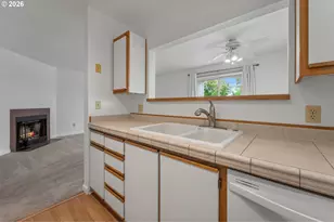 20910 Fawn Ct, West Linn, OR 97068 - Photo 16