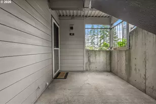 20910 Fawn Ct, West Linn, OR 97068 - Photo 32