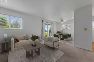 20910 Fawn Ct, West Linn, OR 97068 - Photo 8