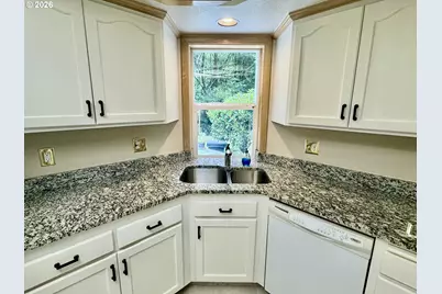 4830 Darlings Loop, Florence, OR 97439 - Photo 14