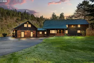 17285 Rustic Ln, Brookings, OR 97415 - Photo 4