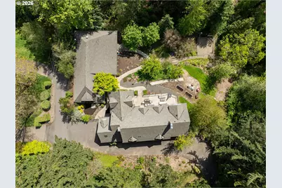 5000 SW Hewett Blvd, Portland, OR 97221 - Photo 1