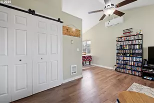 692 N 1st St, Creswell, OR 97426 - Photo 12