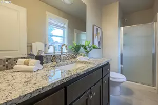 3705 SE 107th Ave, Portland, OR 97266 - Photo 18