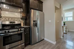 3705 SE 107th Ave, Portland, OR 97266 - Photo 8