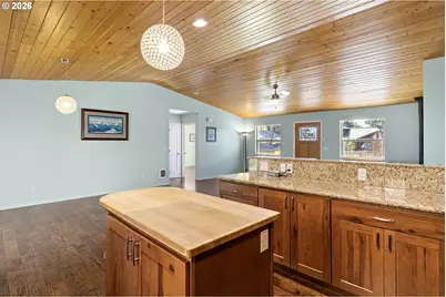 1155 12th Ct SE, Bandon, OR 97411 - Photo 12