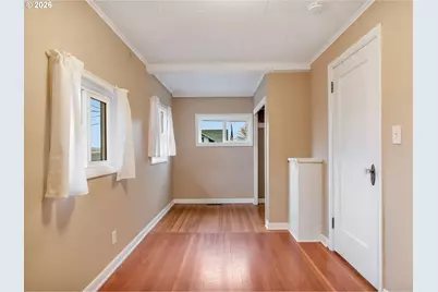 809 Glasgow Ave, Astoria, OR 97103 - Photo 6