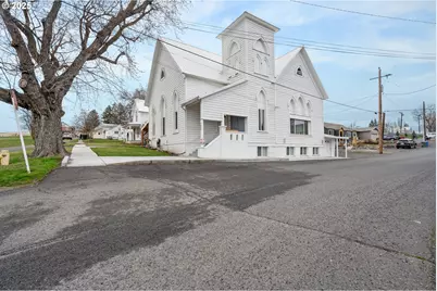 402 E Main St, Weston, OR 97886 - Photo 2