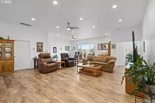 402 E Main St, Weston, OR 97886 - Photo 8