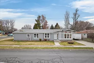 2248 Oak St, Baker City, OR 97814 - Photo 2