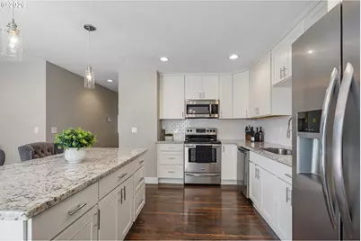 14575 SW Walker Rd, Beaverton, OR 97006 - Photo 8