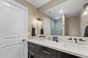14575 SW Walker Rd, Beaverton, OR 97006 - Photo 16