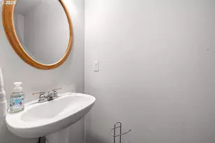 4235 SE Anderegg Loop, Portland, OR 97236 - Photo 18