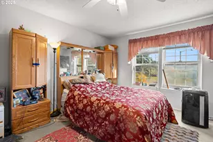 4235 SE Anderegg Loop, Portland, OR 97236 - Photo 22