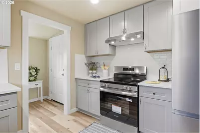 481 N D St, Lowell, OR 97452 - Photo 8
