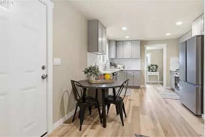 481 N D St, Lowell, OR 97452 - Photo 10