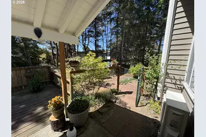 2013 Royal Saint George Dr, Florence, OR 97439 - Photo 28