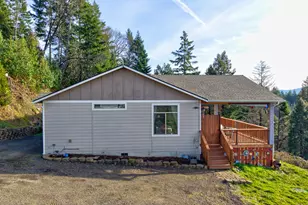 175 Doe Rd, Glide, OR 97443 - Photo 2
