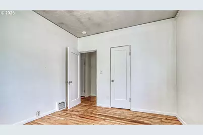1036 N Ainsworth St, Portland, OR 97217 - Photo 14