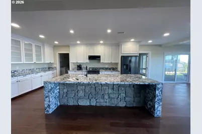 360 2nd St, Bandon, OR 97411 - Photo 26