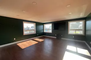 360 2nd St, Bandon, OR 97411 - Photo 22