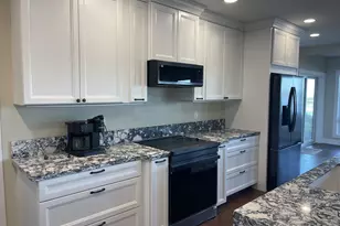 360 2nd St, Bandon, OR 97411 - Photo 10