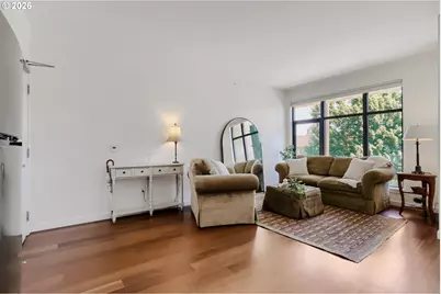 2351 NW Westover Rd #202, Portland, OR 97210 - Photo 8