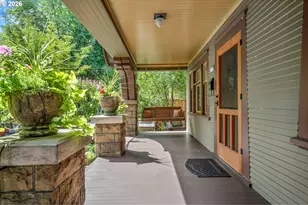 2537 NE 18th Ave, Portland, OR 97212 - Photo 2