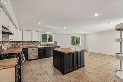 12221 NE Cassady Ct, Vancouver, WA 98685 - Photo 10