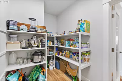 2558 NW White Oak Ave, Albany, OR 97321 - Photo 18