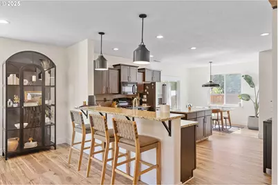 2558 NW White Oak Ave, Albany, OR 97321 - Photo 12