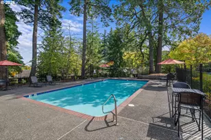 4000 Carman Dr, Lake Oswego, OR 97035 - Photo 34