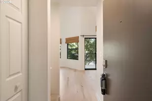 4000 Carman Dr, Lake Oswego, OR 97035 - Photo 6