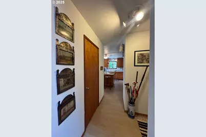 88468 Trout Pond Ln, Bandon, OR 97411 - Photo 4