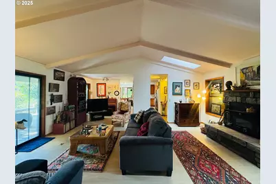 88468 Trout Pond Ln, Bandon, OR 97411 - Photo 10