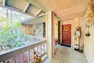 88468 Trout Pond Ln, Bandon, OR 97411 - Photo 2