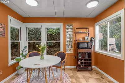 10807 NW 2nd St, Portland, OR 97231 - Photo 14