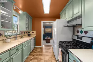 10807 NW 2nd St, Portland, OR 97231 - Photo 12