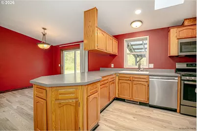 65977 E Chippawa Ln, Rhododendron, OR 97049 - Photo 12