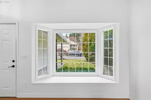 10352 SW Picks Way, Portland, OR 97224 - Photo 6