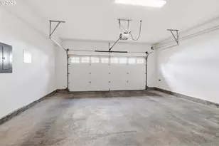 2644 SW Hume Ct, Portland, OR 97219 - Photo 24