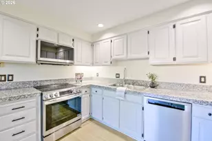 28615 SW Ash Meadows Blvd, Wilsonville, OR 97070 - Photo 10