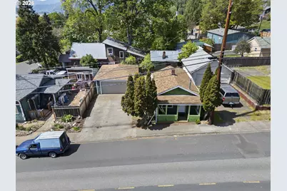 307 N Ash St, Bingen, WA 98605 - Photo 32