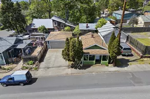 307 N Ash St, Bingen, WA 98605 - Photo 32