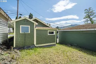 307 N Ash St, Bingen, WA 98605 - Photo 30