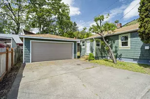 307 N Ash St, Bingen, WA 98605 - Photo 6