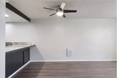 6904 NE 43rd St #F, Vancouver, WA 98661 - Photo 10