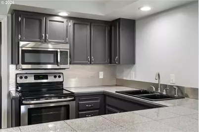 6904 NE 43rd St #F, Vancouver, WA 98661 - Photo 14