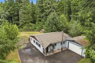 43131 Valley Creek Ln, Astoria, OR 97103 - Photo 2