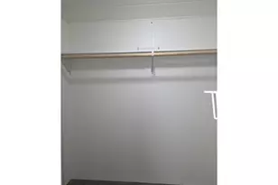 19776 SE Stark St, Portland, OR 97233 - Photo 36